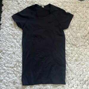 Black Lululemon Swiftly Tech